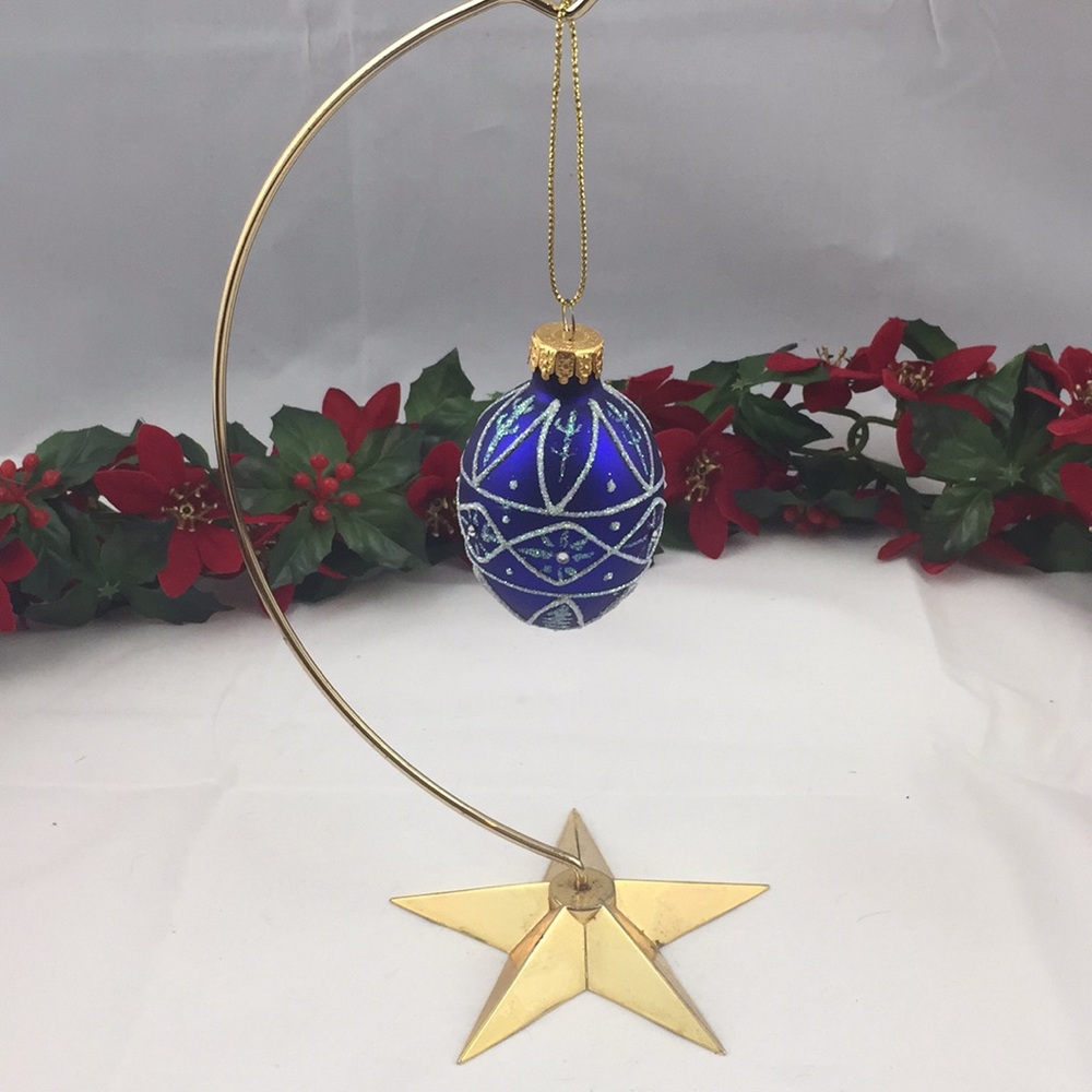 Vintage GKI/Bethlehem Glass Egg shaped embellished Christmas Ornament - Picture 2 of 8